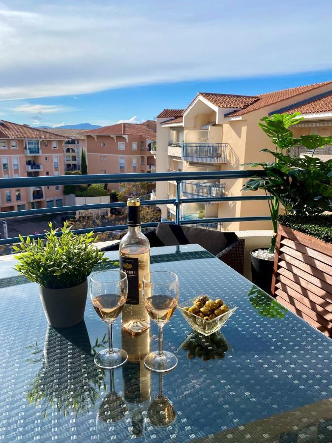 Port-Frejus, Le Paladien, Appartement 2 Pieces Climatise, Terrasse & Parking エクステリア 写真