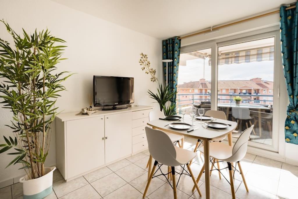 Port-Frejus, Le Paladien, Appartement 2 Pieces Climatise, Terrasse & Parking エクステリア 写真
