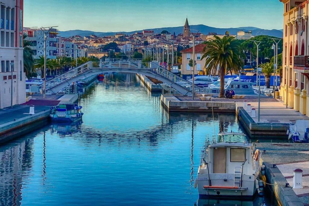 Port-Frejus, Le Paladien, Appartement 2 Pieces Climatise, Terrasse & Parking エクステリア 写真