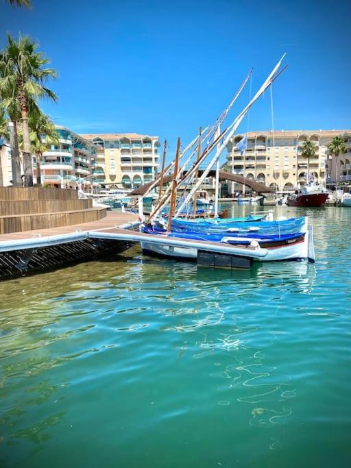 Port-Frejus, Le Paladien, Appartement 2 Pieces Climatise, Terrasse & Parking エクステリア 写真