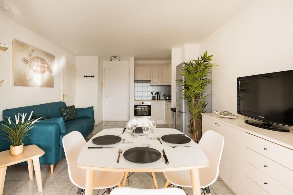 Port-Frejus, Le Paladien, Appartement 2 Pieces Climatise, Terrasse & Parking エクステリア 写真